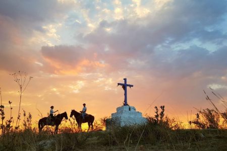 San Miguel: Romántico paseo a caballo al atardecer